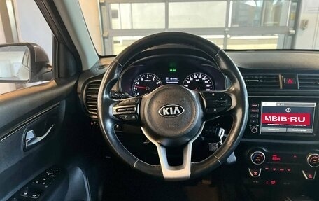 KIA Rio IV, 2018 год, 1 595 000 рублей, 10 фотография