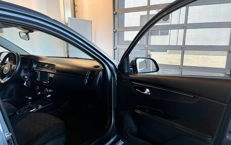 KIA Rio IV, 2018 год, 1 595 000 рублей, 27 фотография