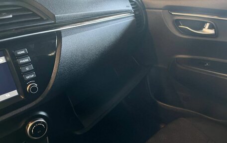KIA Rio IV, 2018 год, 1 595 000 рублей, 30 фотография