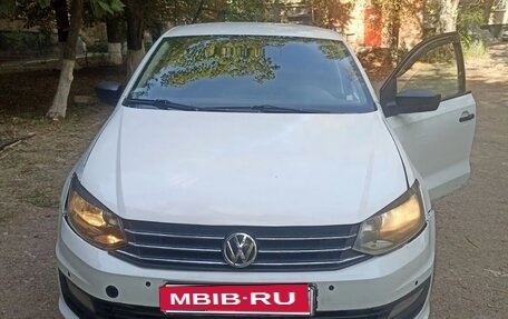 Volkswagen Polo VI (EU Market), 2018 год, 560 000 рублей, 1 фотография