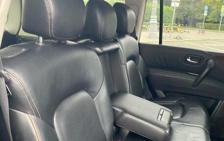 Nissan Patrol, 2010 год, 2 200 000 рублей, 30 фотография