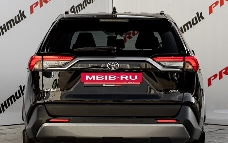 Toyota RAV4, 2020 год, 2 250 000 рублей, 5 фотография