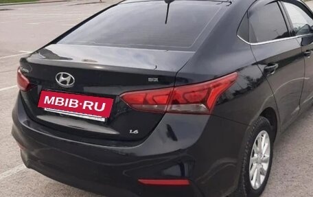 Hyundai Solaris II рестайлинг, 2019 год, 1 350 000 рублей, 4 фотография
