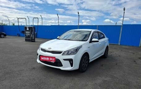 KIA Rio IV, 2018 год, 1 350 000 рублей, 2 фотография