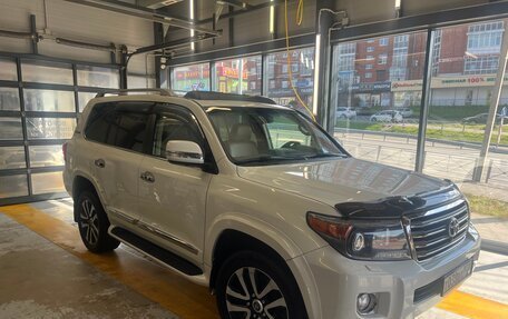 Toyota Land Cruiser 200, 2014 год, 4 050 000 рублей, 9 фотография