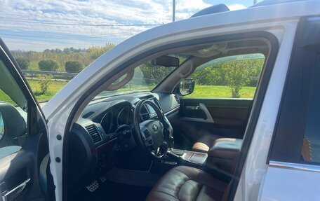 Toyota Land Cruiser 200, 2014 год, 4 050 000 рублей, 6 фотография