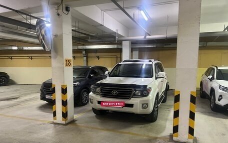 Toyota Land Cruiser 200, 2014 год, 4 050 000 рублей, 8 фотография