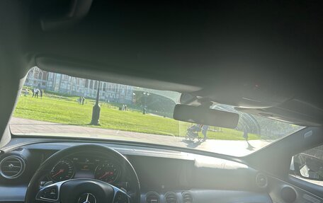 Mercedes-Benz E-Класс, 2016 год, 3 150 000 рублей, 23 фотография