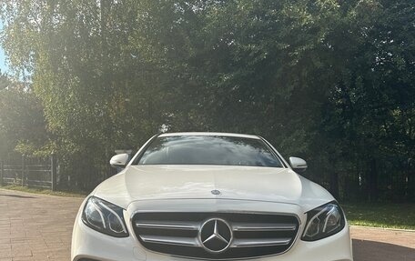 Mercedes-Benz E-Класс, 2016 год, 3 150 000 рублей, 19 фотография