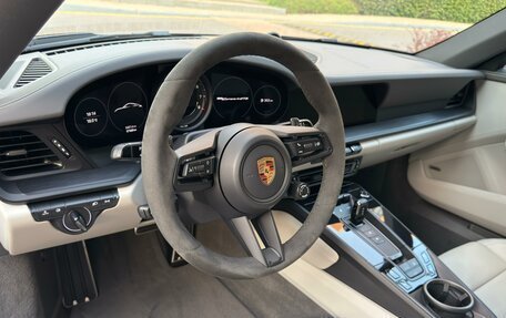 Porsche 911, 2022 год, 19 000 000 рублей, 25 фотография