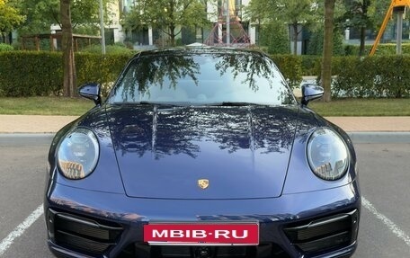Porsche 911, 2022 год, 19 000 000 рублей, 9 фотография