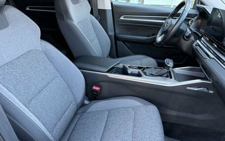 Geely Emgrand, 2023 год, 1 610 000 рублей, 9 фотография