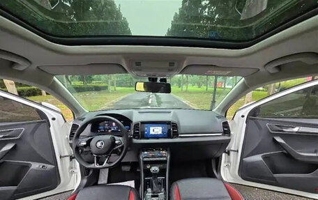 Skoda Karoq I, 2022 год, 2 500 000 рублей, 12 фотография
