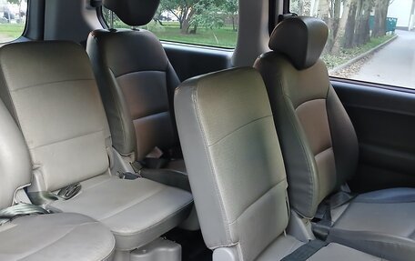 Hyundai Grand Starex Grand Starex I рестайлинг 2, 2010 год, 1 350 000 рублей, 7 фотография