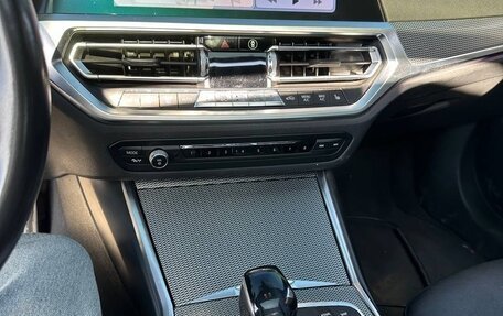 BMW 3 серия, 2019 год, 4 500 000 рублей, 19 фотография