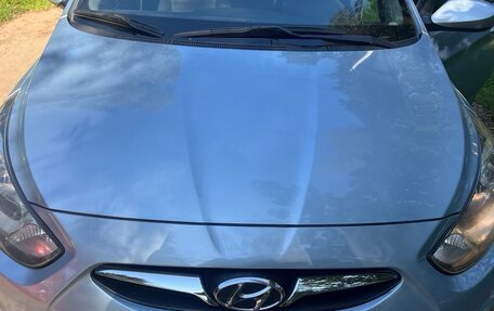 Hyundai Solaris II рестайлинг, 2012 год, 770 000 рублей, 5 фотография