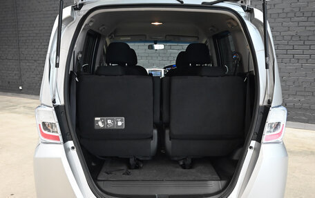 Honda Freed I, 2012 год, 1 375 000 рублей, 6 фотография