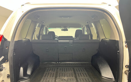 Toyota Land Cruiser Prado 150 рестайлинг 2, 2015 год, 2 870 000 рублей, 23 фотография