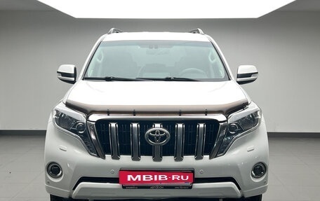 Toyota Land Cruiser Prado 150 рестайлинг 2, 2015 год, 2 870 000 рублей, 2 фотография
