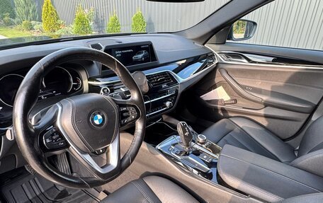 BMW 5 серия, 2019 год, 2 900 000 рублей, 7 фотография
