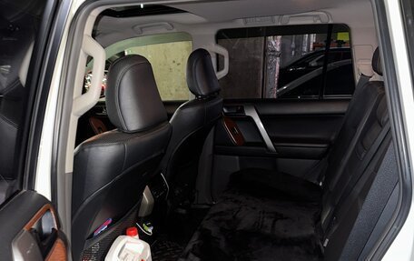 Toyota Land Cruiser Prado 150 рестайлинг 2, 2013 год, 4 400 000 рублей, 10 фотография