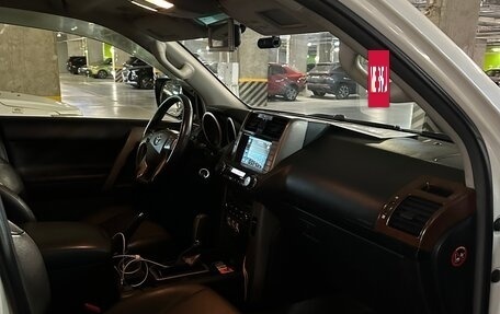 Toyota Land Cruiser Prado 150 рестайлинг 2, 2013 год, 4 400 000 рублей, 8 фотография