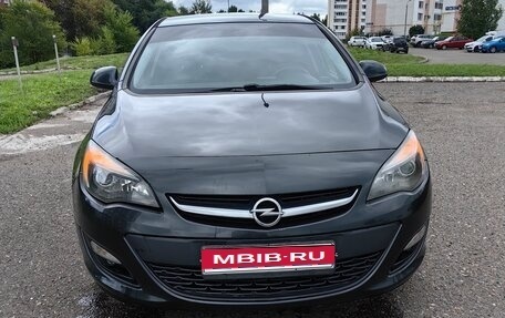Opel Astra J, 2013 год, 790 000 рублей, 1 фотография