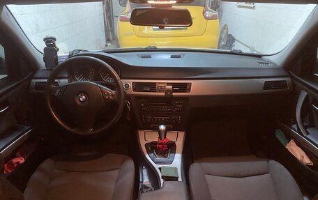 BMW 3 серия, 2005 год, 850 000 рублей, 9 фотография