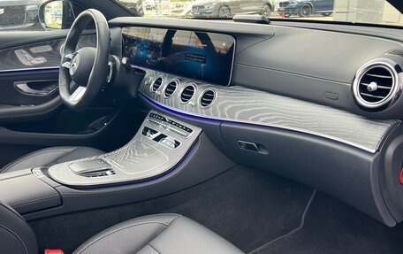 Mercedes-Benz E-Класс, 2023 год, 5 850 000 рублей, 10 фотография