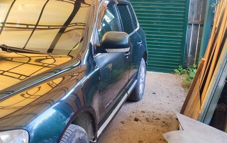 Volkswagen Touareg III, 2004 год, 900 000 рублей, 3 фотография