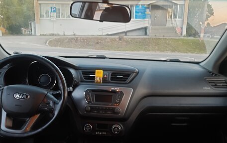 KIA Rio III рестайлинг, 2013 год, 900 000 рублей, 7 фотография