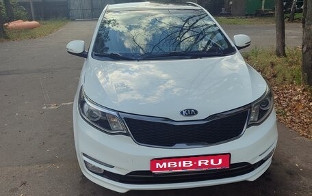 KIA Rio III рестайлинг, 2015 год, 1 050 000 рублей, 1 фотография