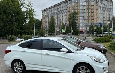 Hyundai Solaris II рестайлинг, 2011 год, 780 000 рублей, 1 фотография