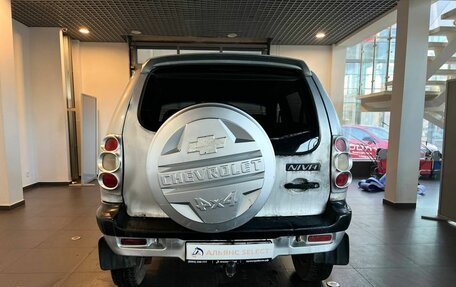 Chevrolet Niva I рестайлинг, 2003 год, 240 000 рублей, 4 фотография