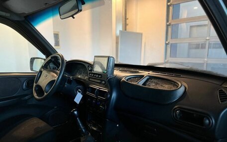 Chevrolet Niva I рестайлинг, 2003 год, 240 000 рублей, 11 фотография
