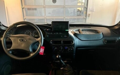 Chevrolet Niva I рестайлинг, 2003 год, 240 000 рублей, 9 фотография
