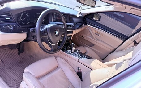 BMW 5 серия, 2013 год, 2 200 000 рублей, 13 фотография