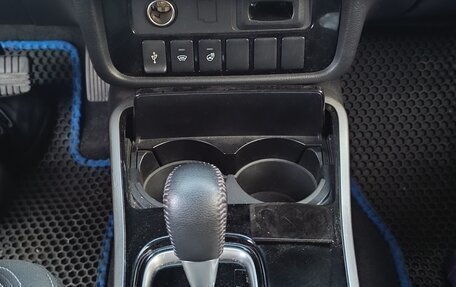 Mitsubishi Outlander III рестайлинг 3, 2020 год, 2 600 000 рублей, 12 фотография