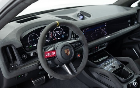 Porsche Cayenne III, 2025 год, 31 790 000 рублей, 10 фотография