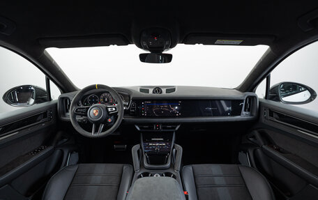Porsche Cayenne III, 2025 год, 31 790 000 рублей, 29 фотография