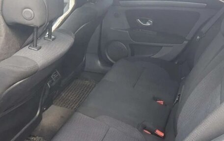 Renault Laguna III рестайлинг, 2009 год, 400 000 рублей, 10 фотография
