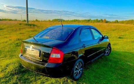 KIA Cerato I, 2005 год, 390 000 рублей, 2 фотография
