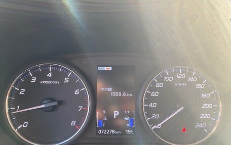 Mitsubishi Outlander III рестайлинг 3, 2018 год, 2 400 000 рублей, 6 фотография