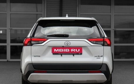 Toyota RAV4, 2024 год, 4 690 000 рублей, 3 фотография