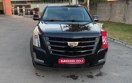 Cadillac Escalade IV, 2020 год, 5 200 000 рублей, 2 фотография