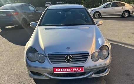 Mercedes-Benz C-Класс, 2006 год, 595 000 рублей, 1 фотография