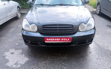 Hyundai Sonata IV рестайлинг, 2005 год, 330 000 рублей, 1 фотография