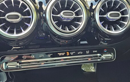 Mercedes-Benz CLA, 2019 год, 3 100 000 рублей, 17 фотография