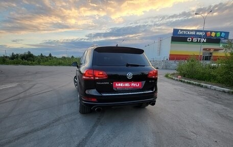Volkswagen Touareg III, 2011 год, 2 300 000 рублей, 3 фотография