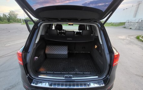 Volkswagen Touareg III, 2011 год, 2 300 000 рублей, 8 фотография